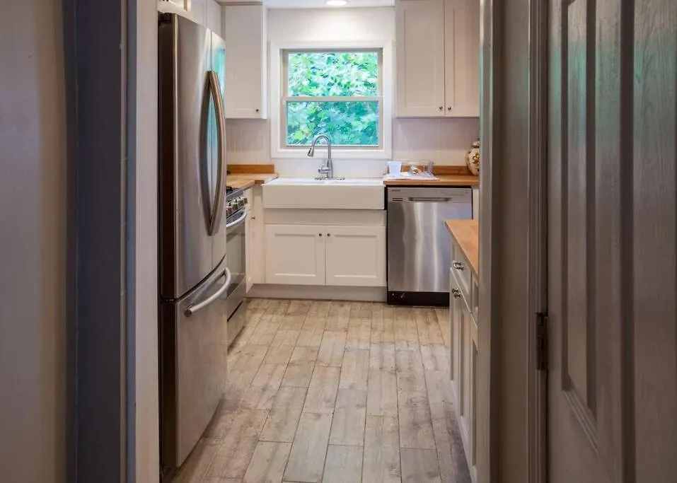 Light And Bright Renovated Farmhouse In The City Villa Pittsburgh Holiday home