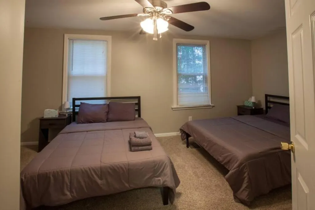 Light And Bright Renovated Farmhouse In The City Villa Pittsburgh Holiday home